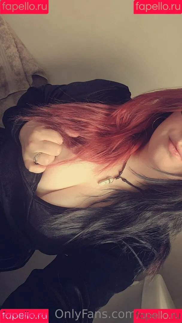 beelou Onlyfans Photo Gallery 