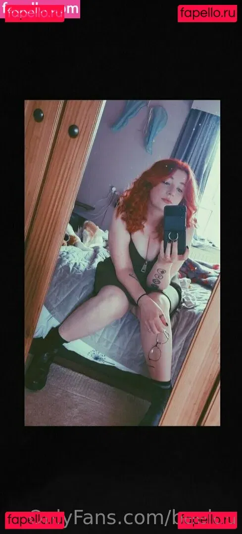 beelou Onlyfans Photo Gallery 