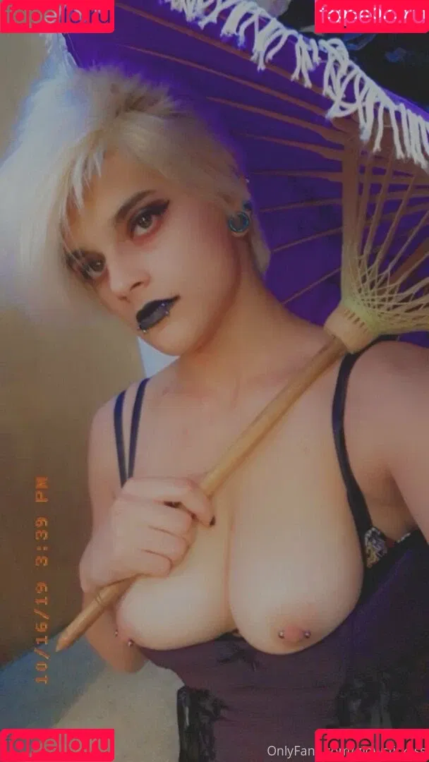 glowsticksss Onlyfans Photo Gallery 