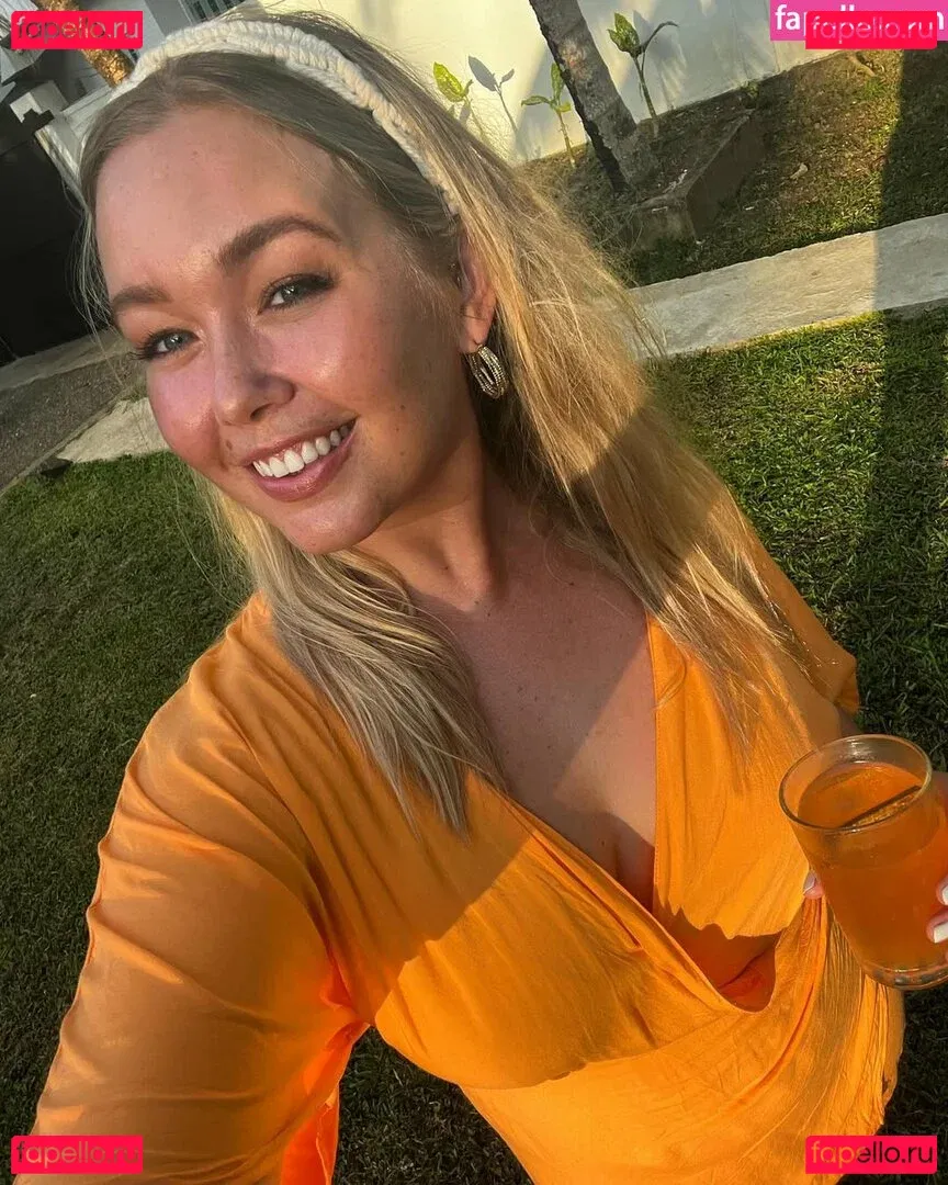 bethanycammack Onlyfans Photo Gallery 