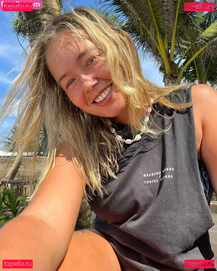 bethanycammack Onlyfans Photo Gallery 