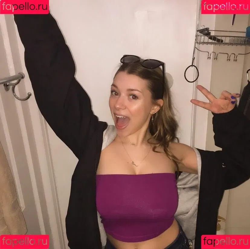 Sara Brooks Onlyfans Photo Gallery 