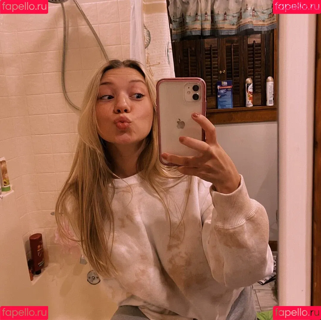 Sara Brooks Onlyfans Photo Gallery 