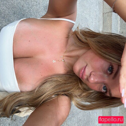 Sara Brooks Nude Onlyfans Photo 29