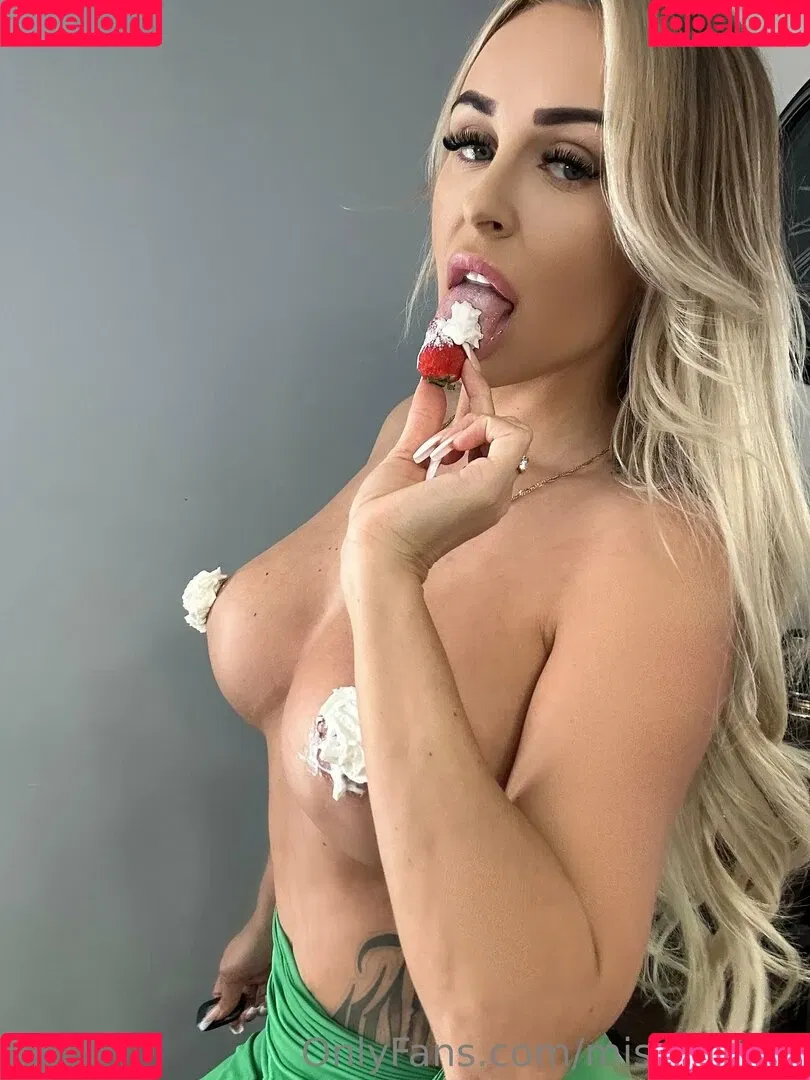 misssheara Onlyfans Photo Gallery 