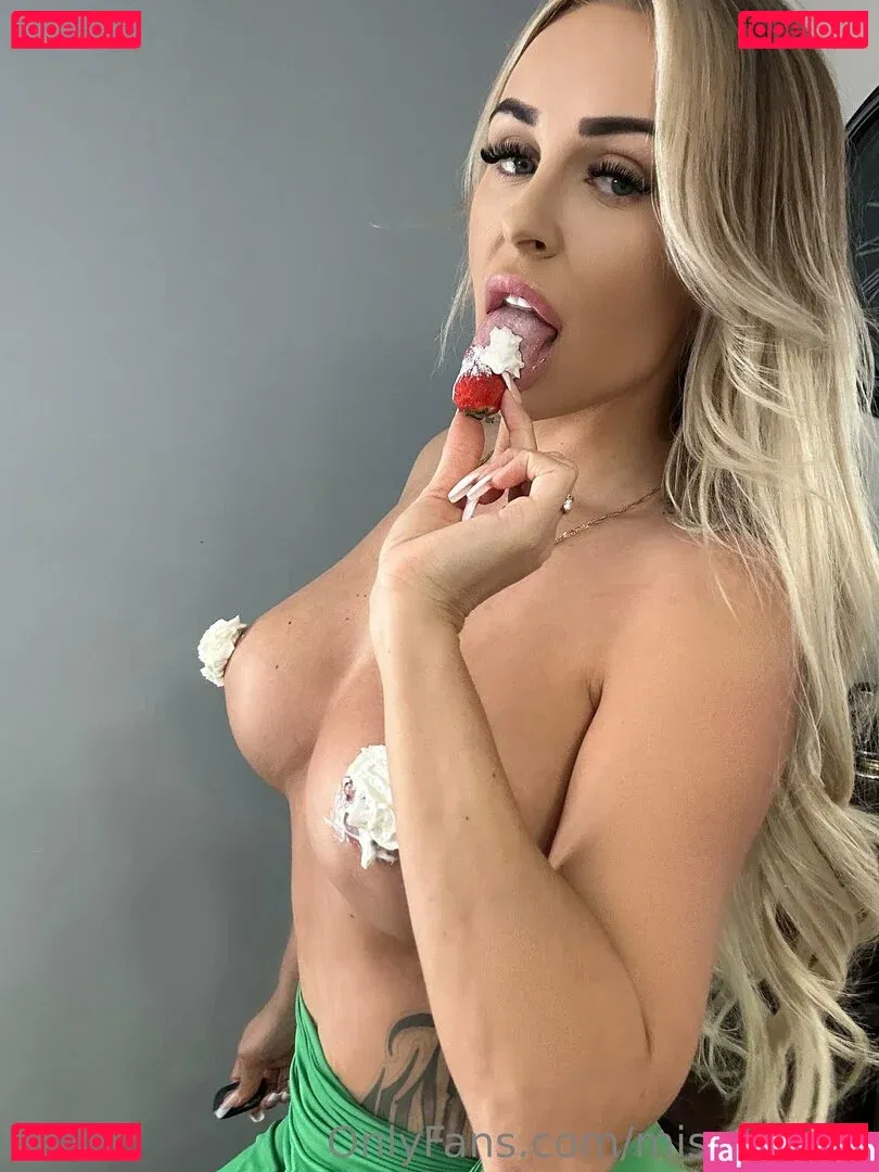 misssheara Onlyfans Photo Gallery 