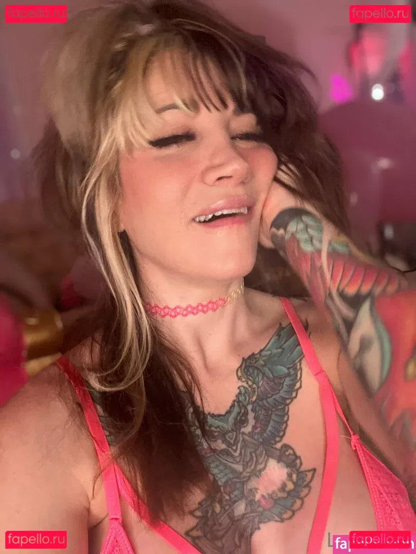 lolaluxx Onlyfans Photo Gallery 