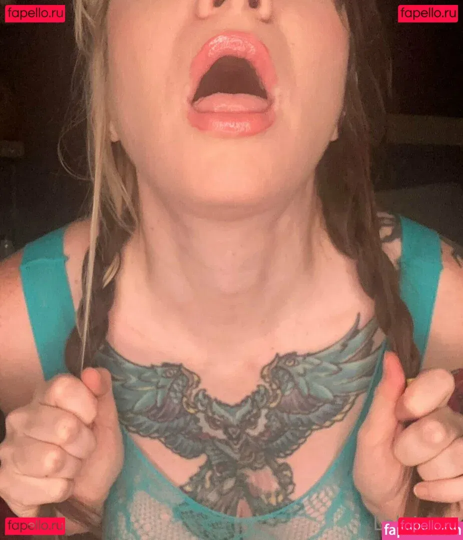 lolaluxx Onlyfans Photo Gallery 