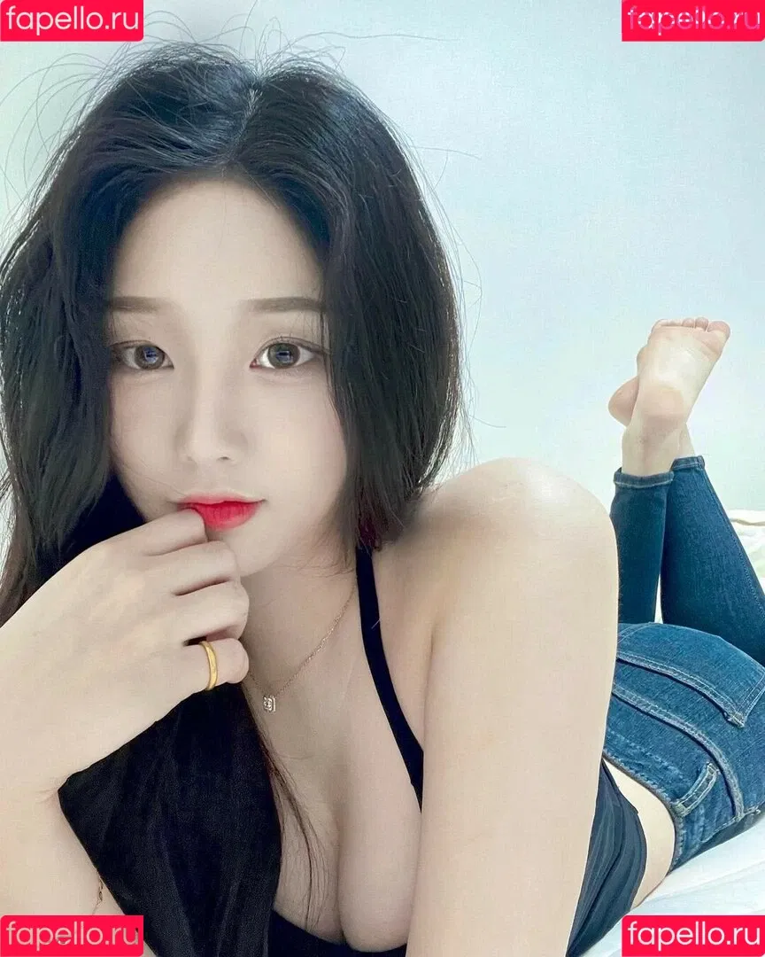 woohankyung Onlyfans Photo Gallery 