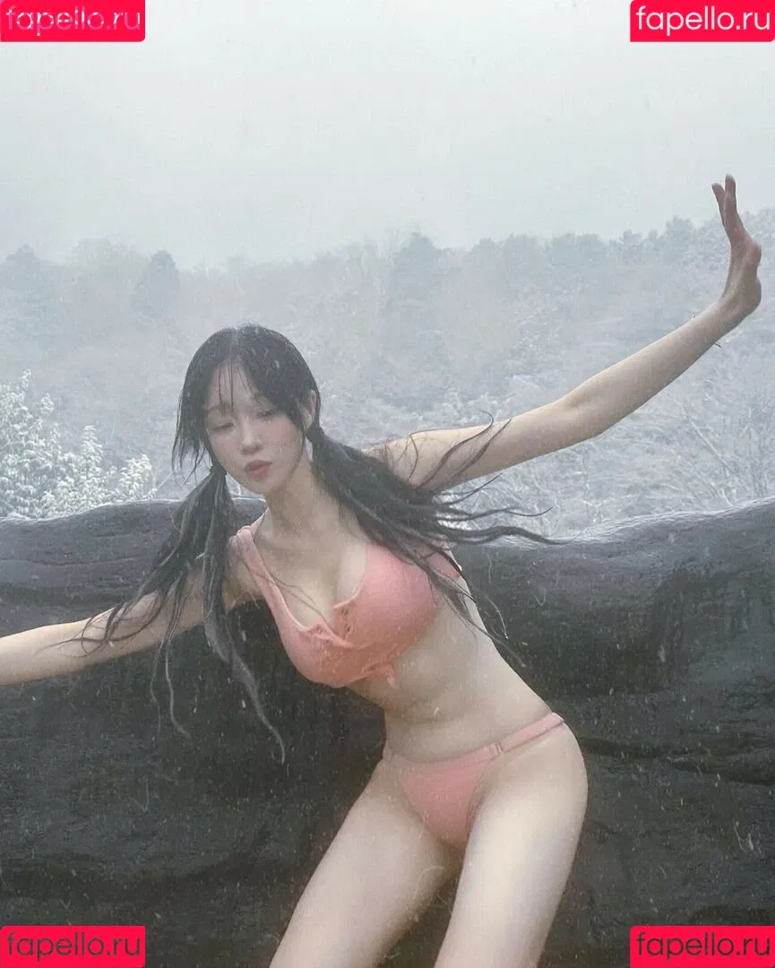 woohankyung Onlyfans Photo Gallery 