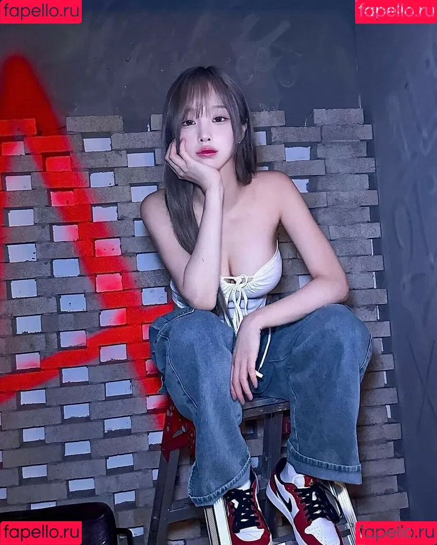 woohankyung Onlyfans Photo Gallery 