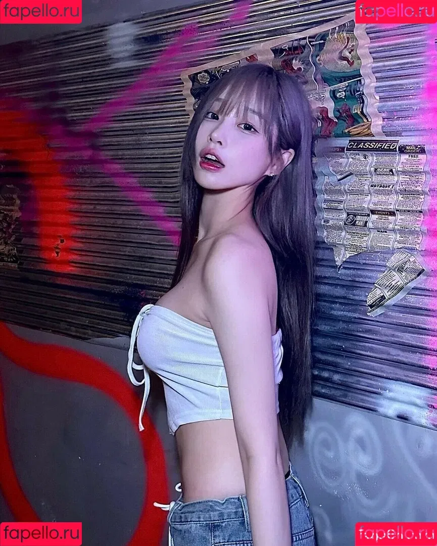 woohankyung Onlyfans Photo Gallery 