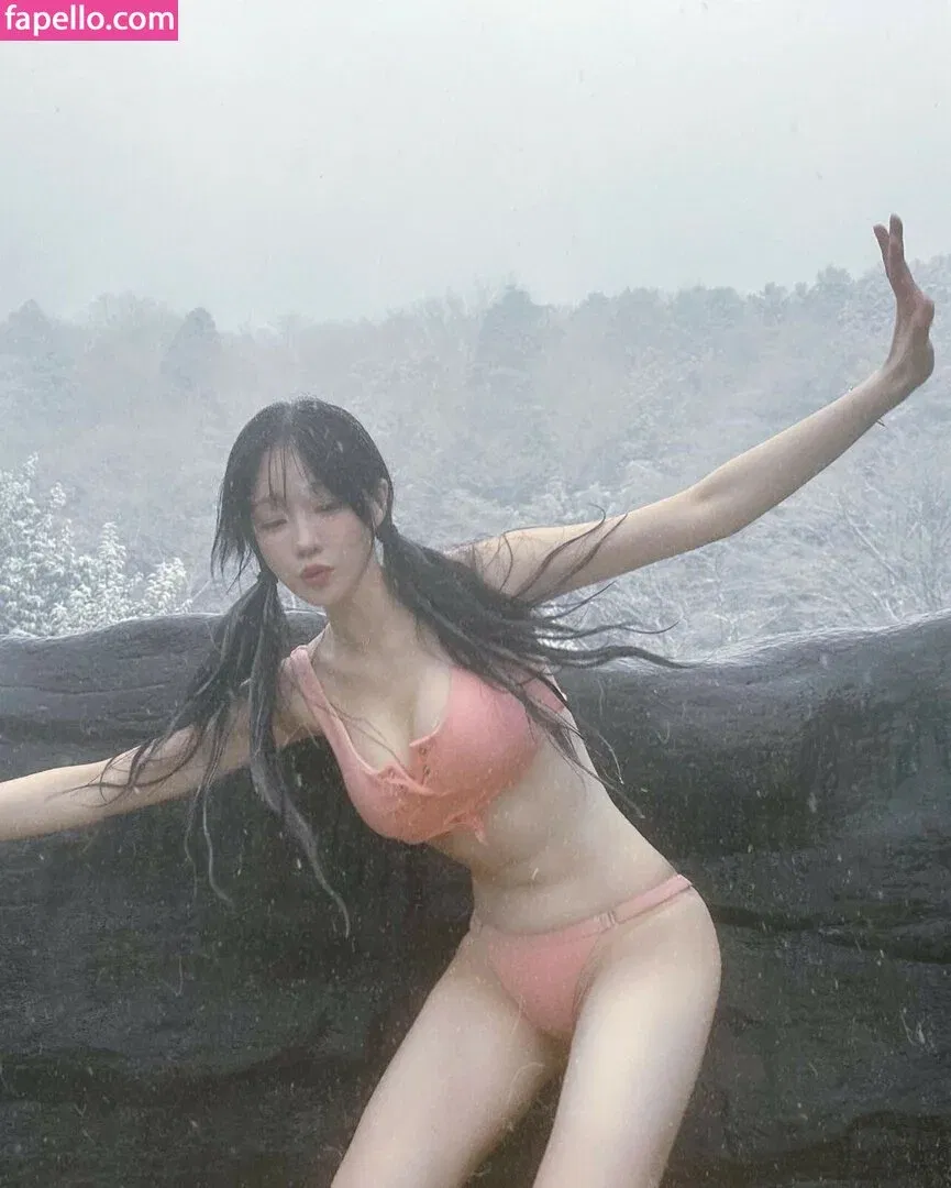 woohankyung Onlyfans Photo Gallery 