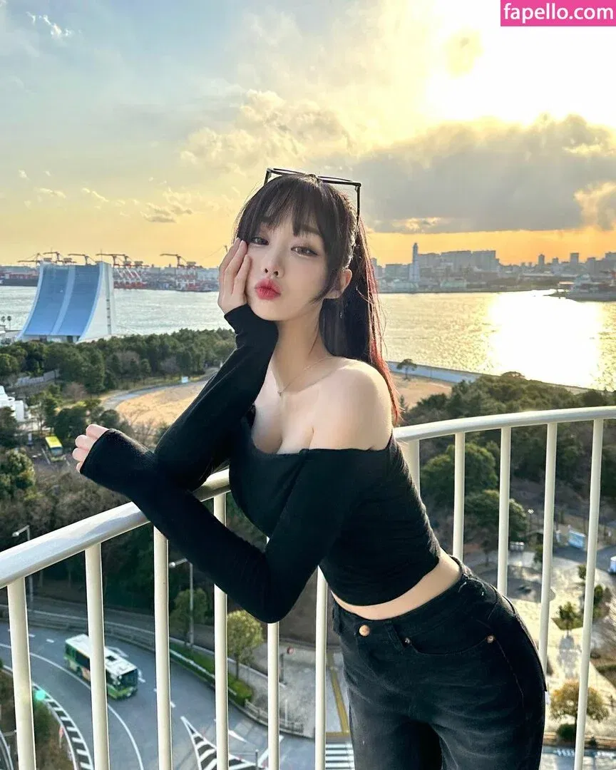 woohankyung Onlyfans Photo Gallery 