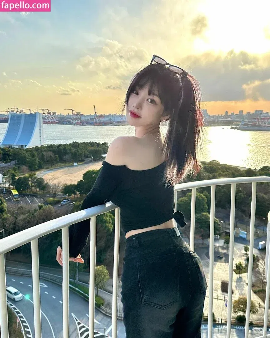 woohankyung Onlyfans Photo Gallery 