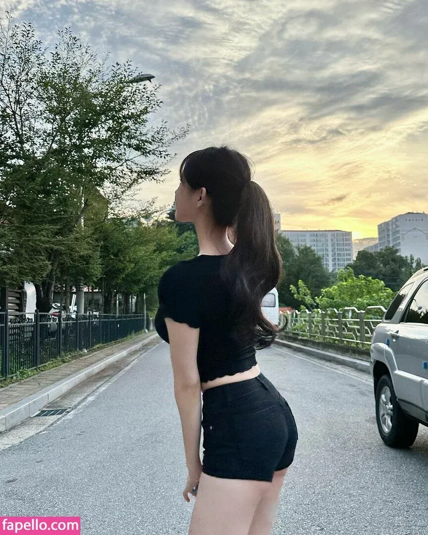 woohankyung Onlyfans Photo Gallery 