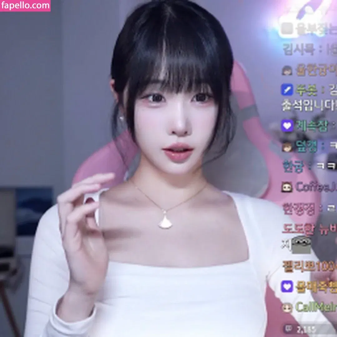 woohankyung Onlyfans Photo Gallery 