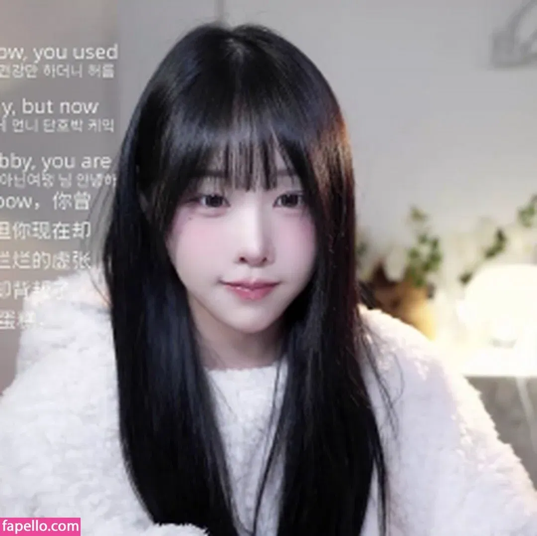 woohankyung Onlyfans Photo Gallery 