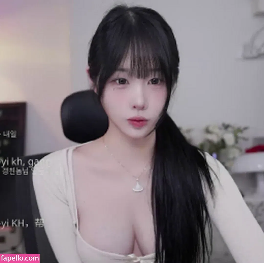 woohankyung Onlyfans Photo Gallery 