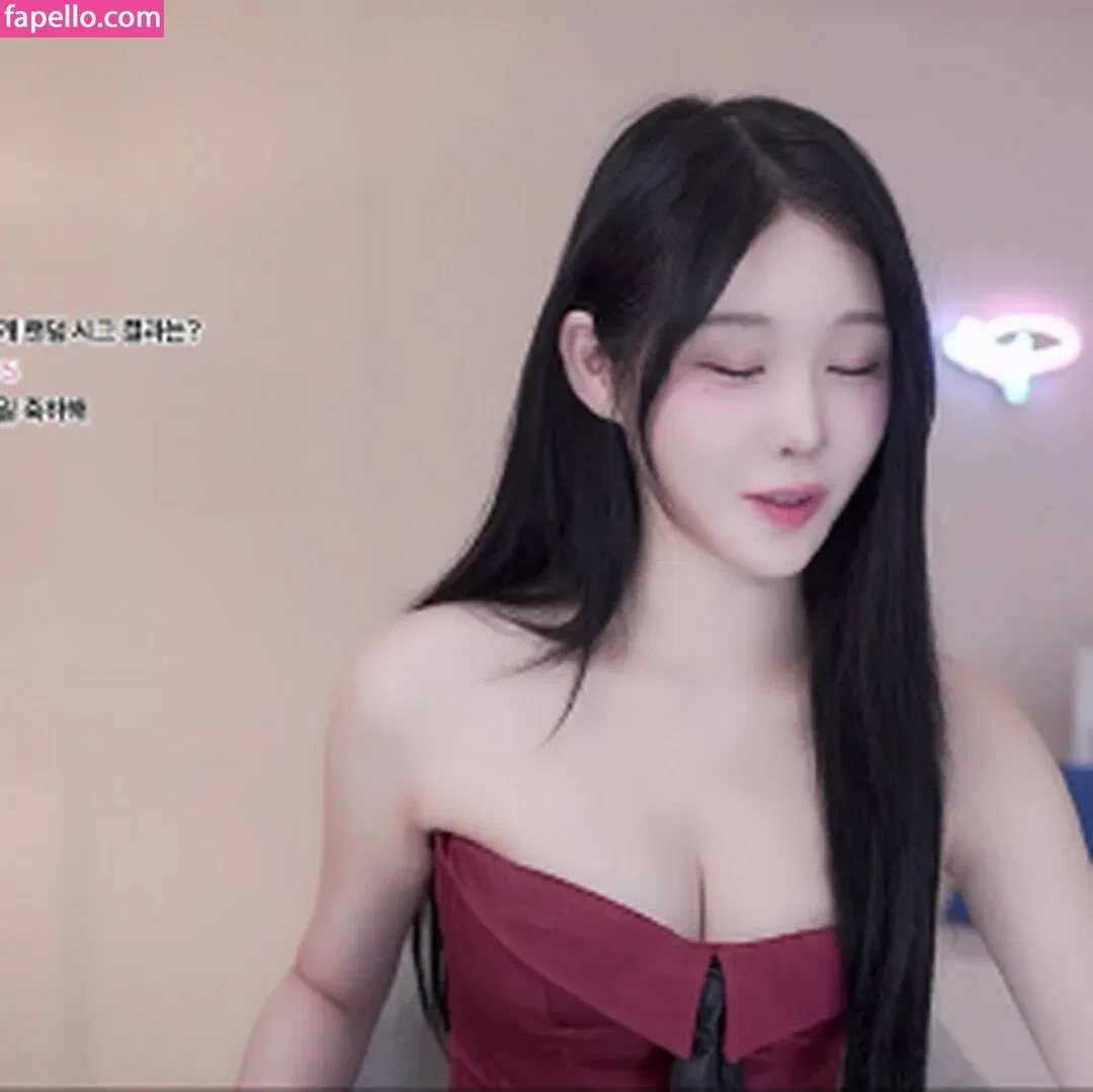 woohankyung Onlyfans Photo Gallery 