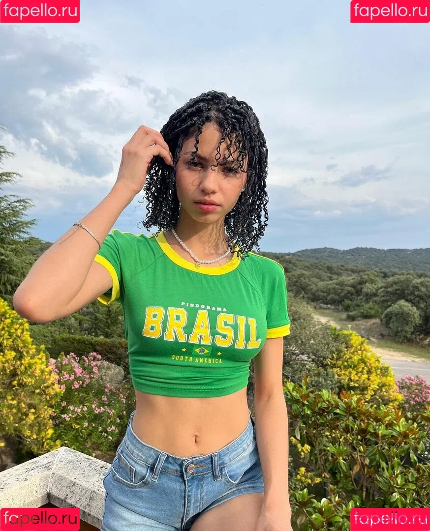 Larissa Kimberly Onlyfans Photo Gallery 