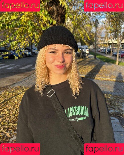 Larissa Kimberly Onlyfans Photo Gallery 