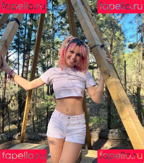 Larissa Kimberly Onlyfans Photo Gallery 