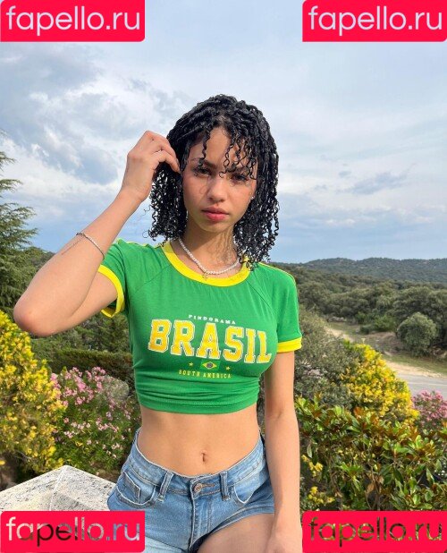 Larissa Kimberly Onlyfans Photo Gallery 