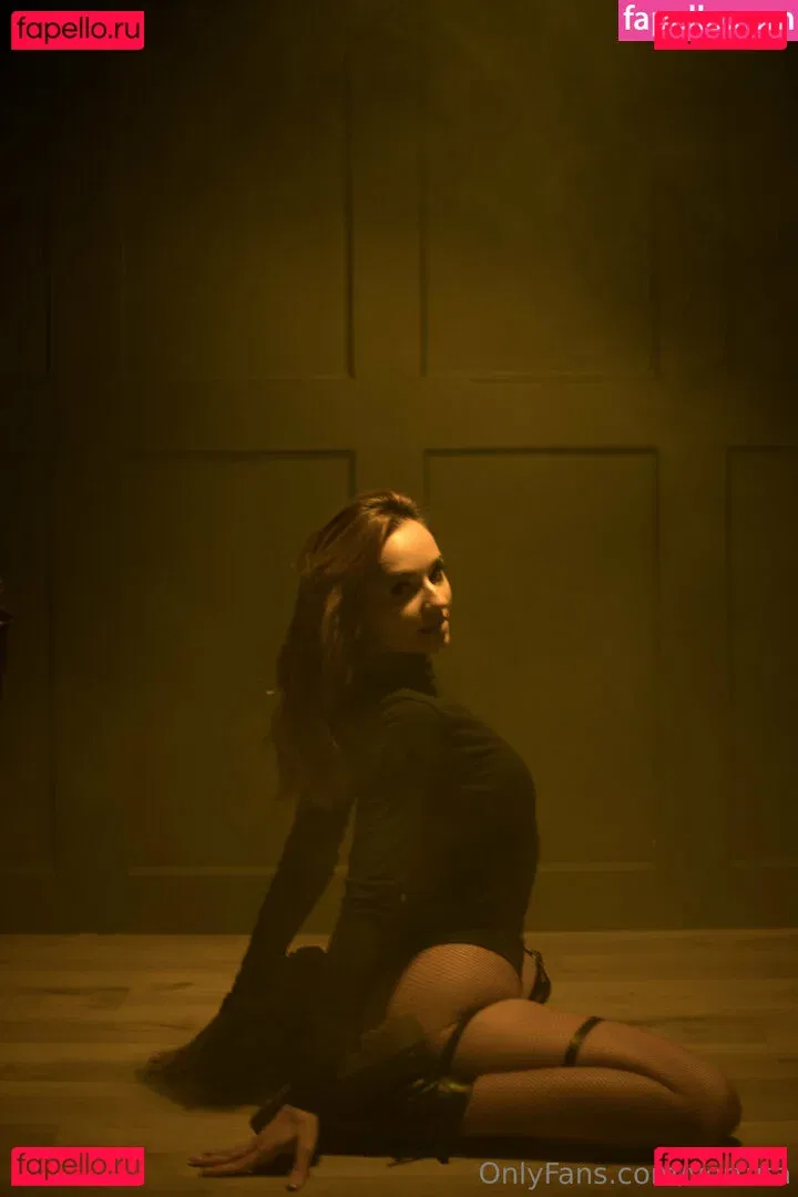 vertuta Onlyfans Photo Gallery 