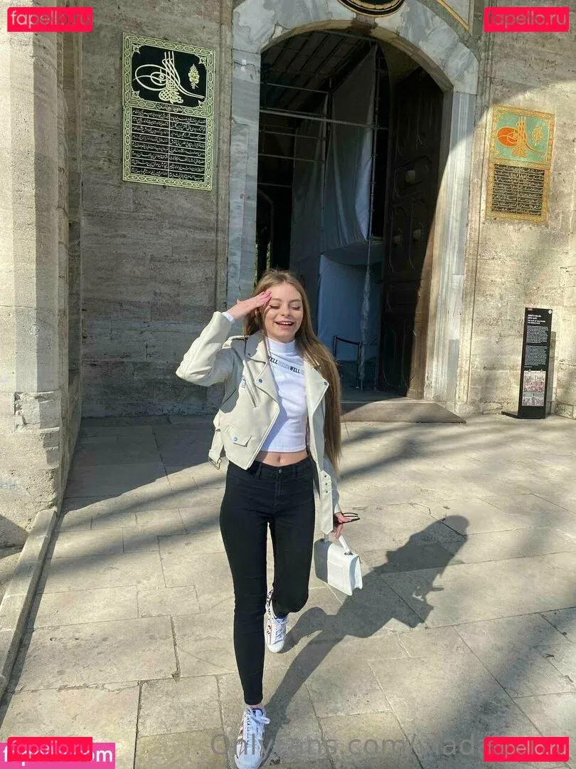 vladaberry Onlyfans Photo Gallery 