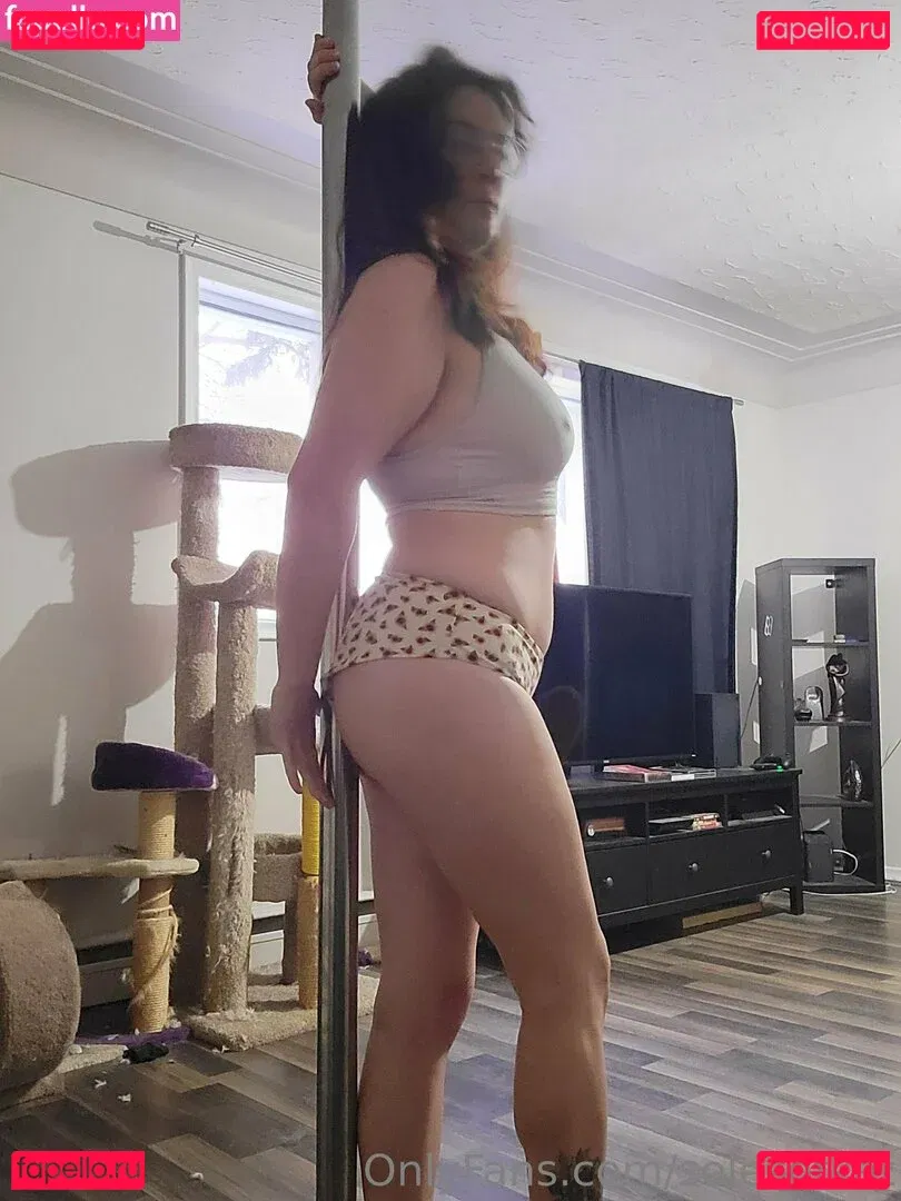 solesofkat Onlyfans Photo Gallery 