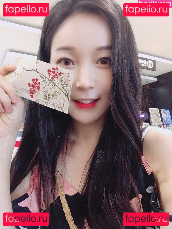 Eunzel ASMR Onlyfans Photo Gallery 