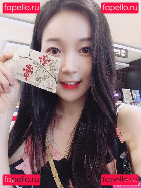 Eunzel ASMR Onlyfans Photo Gallery 