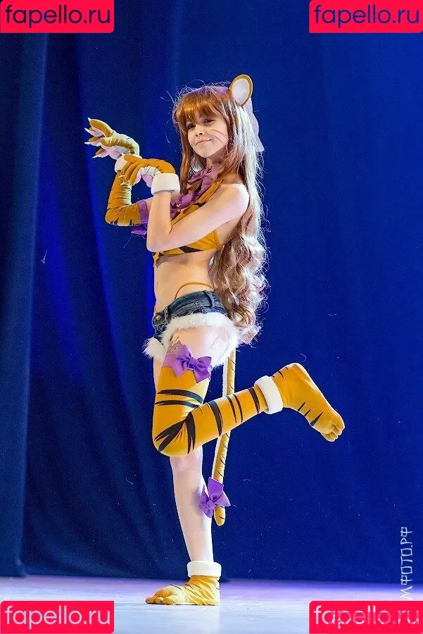 Yuumi SG Onlyfans Photo Gallery 
