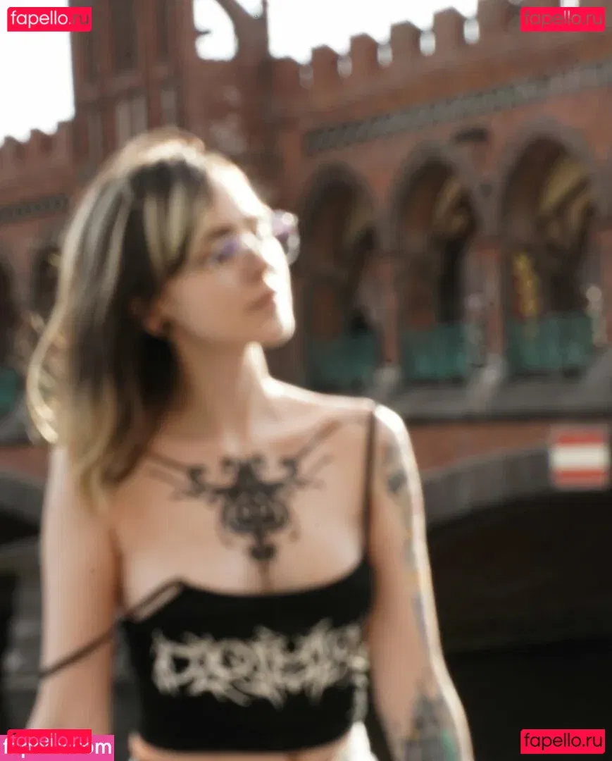 Yuumi SG Onlyfans Photo Gallery 