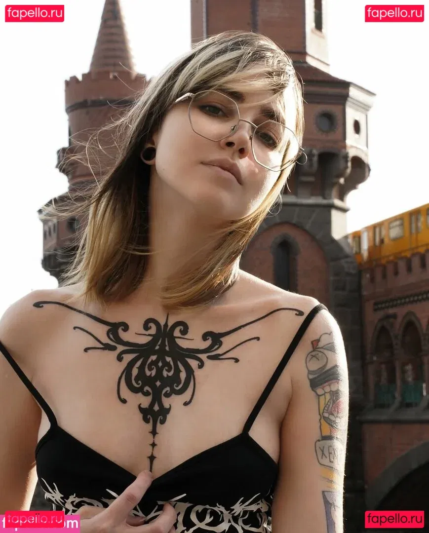 Yuumi SG Onlyfans Photo Gallery 