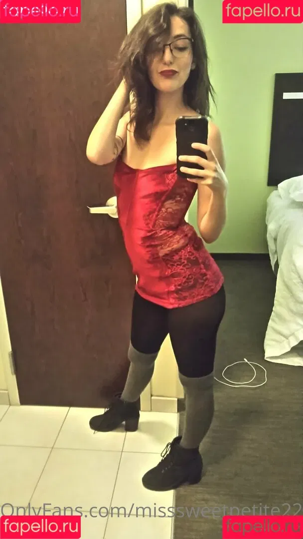 misssweetpetite22 Onlyfans Photo Gallery 