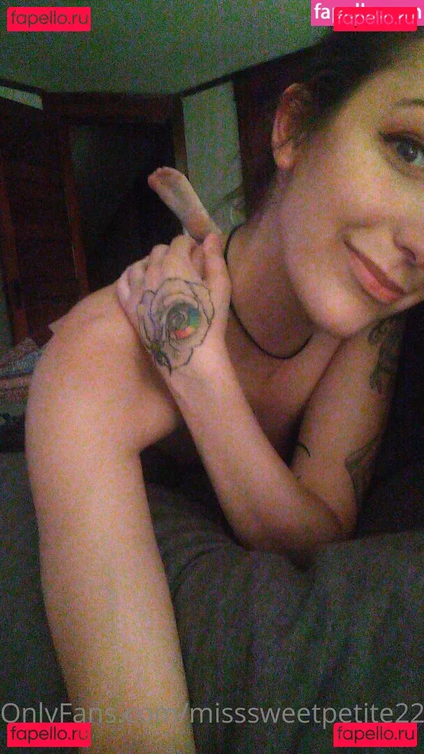 misssweetpetite22 Onlyfans Photo Gallery 