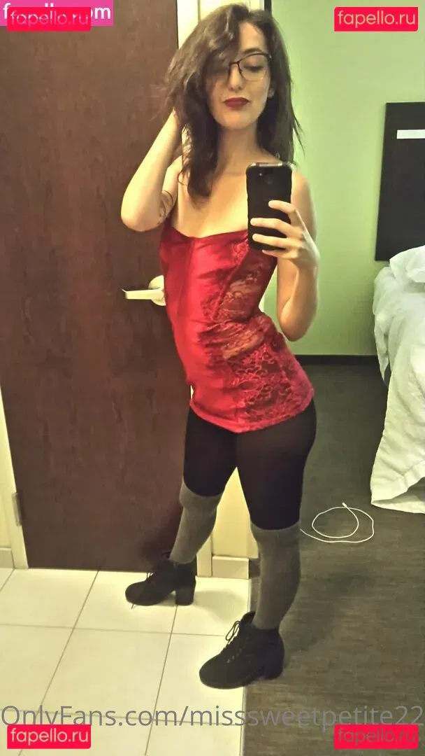 misssweetpetite22 Onlyfans Photo Gallery 