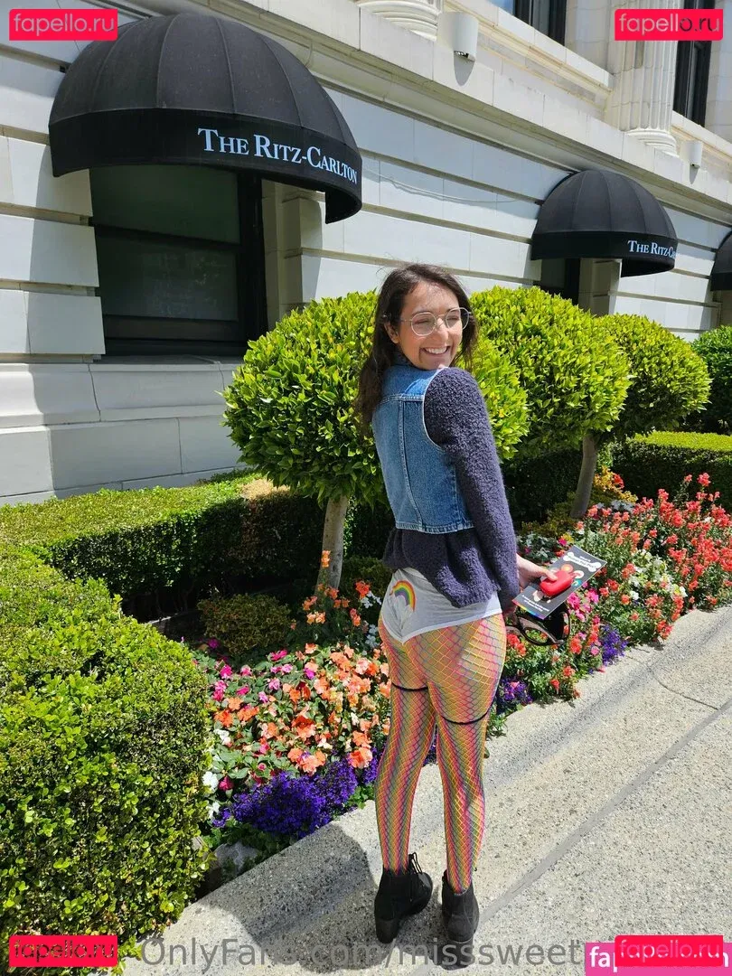 misssweetpetite22 Onlyfans Photo Gallery 