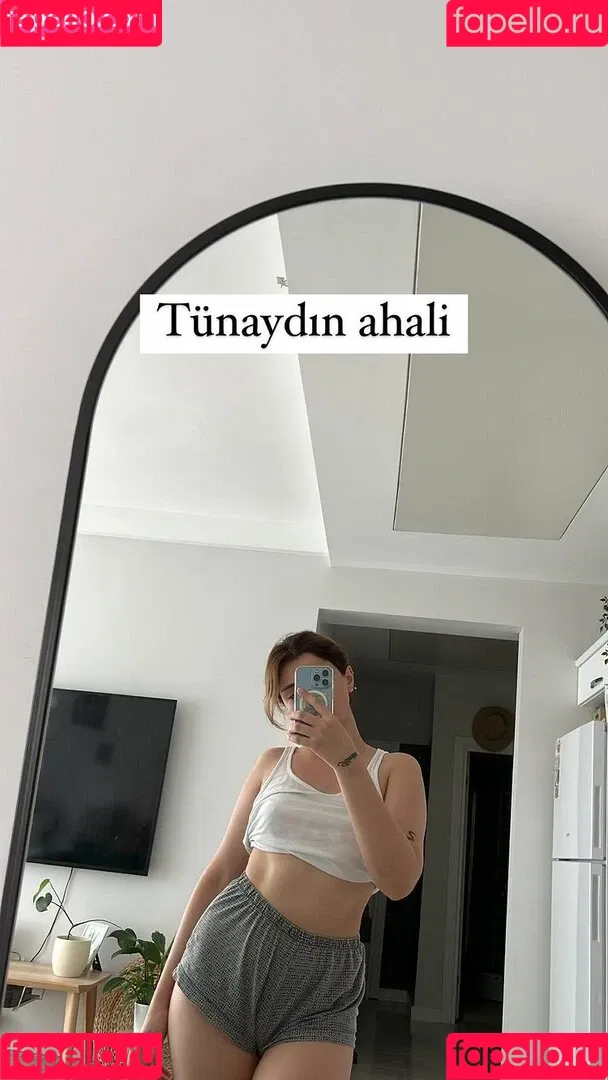 Buse Yılmaz Onlyfans Photo Gallery 