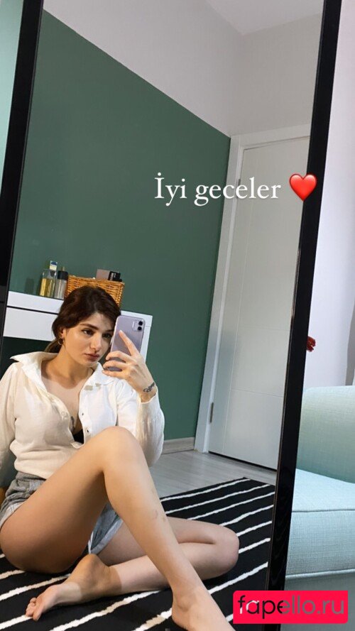 Buse Y?lmaz Nude Onlyfans Photo 46