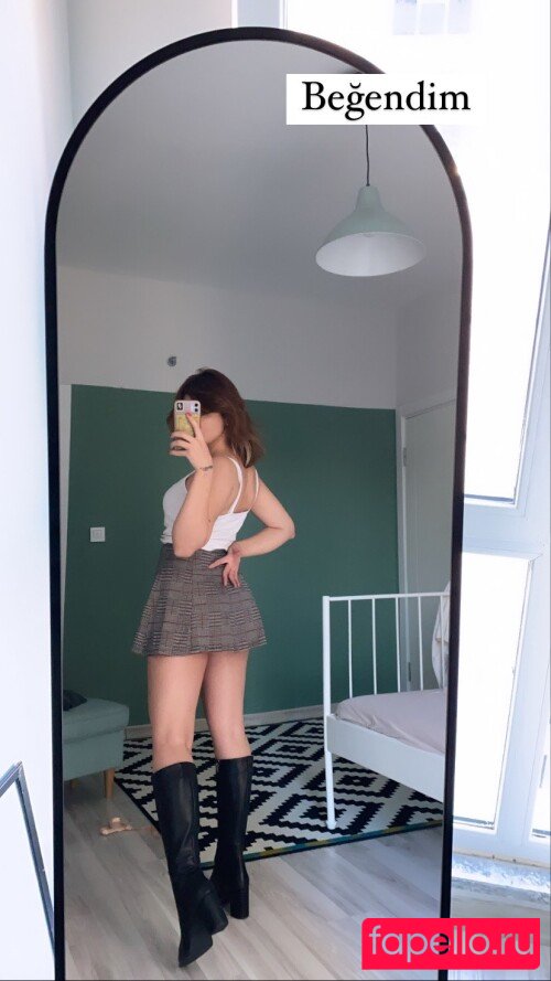 Buse Y?lmaz Nude Onlyfans Photo 41