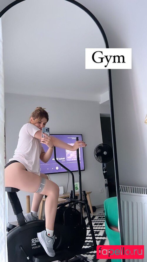 Buse Y?lmaz Nude Onlyfans Photo 38