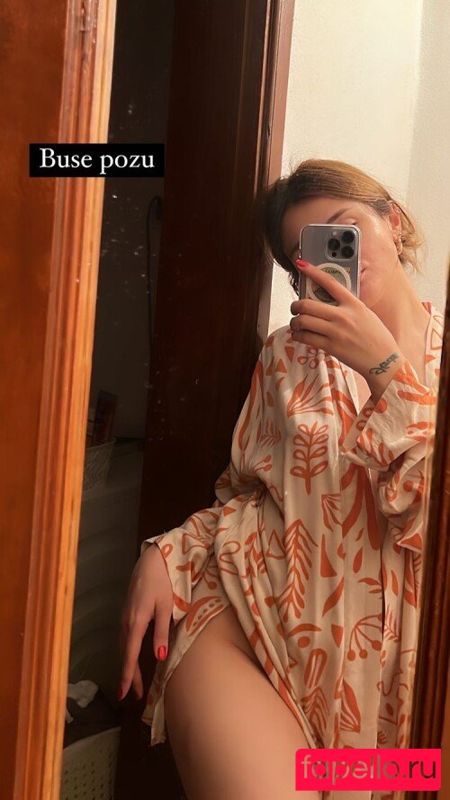 Buse Y?lmaz Nude Onlyfans Photo 25