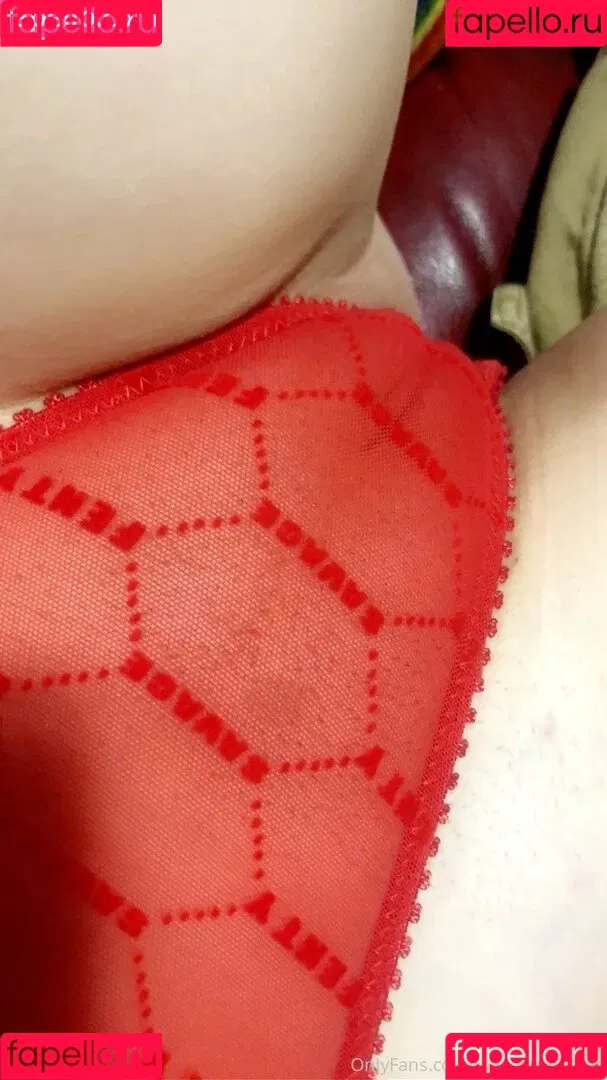 invadernoodles Onlyfans Photo Gallery 