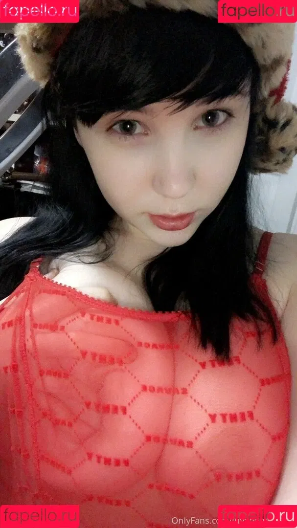 invadernoodles Onlyfans Photo Gallery 