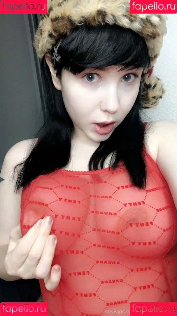 invadernoodles Onlyfans Photo Gallery 