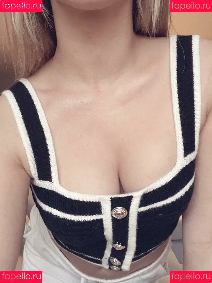 Ecstatic Lemon Onlyfans Photo Gallery 
