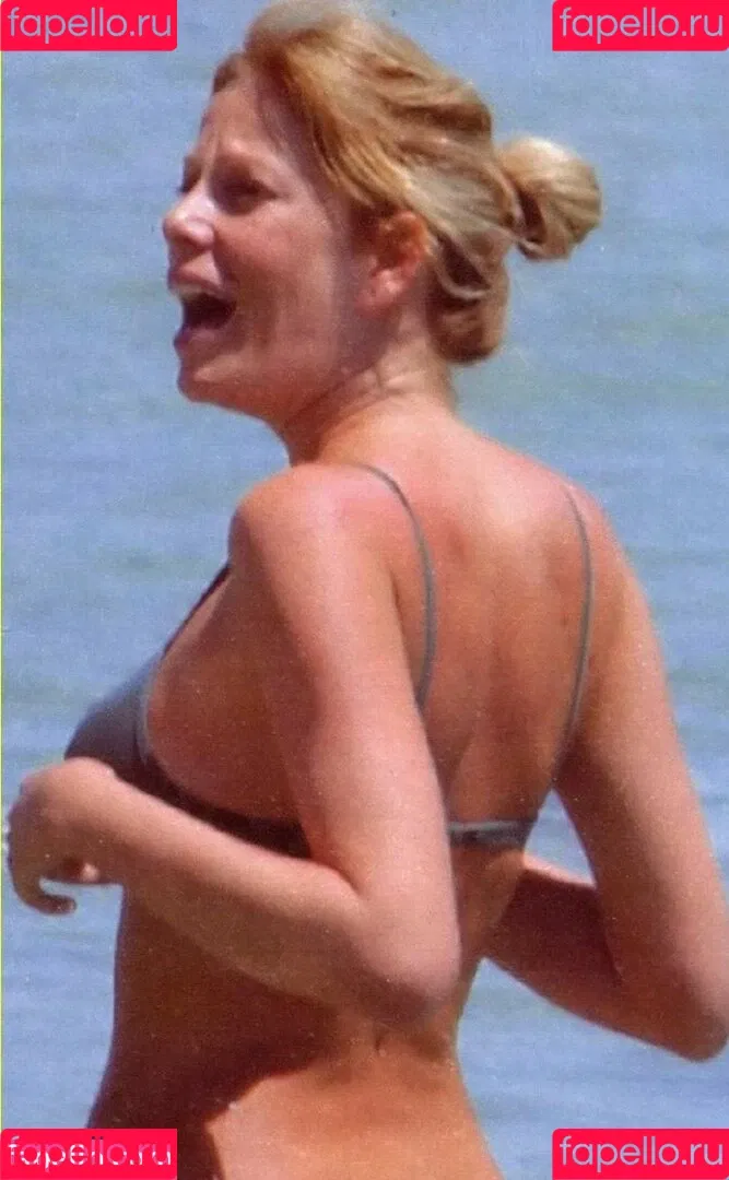 Alessia Marcuzzi Onlyfans Photo Gallery 
